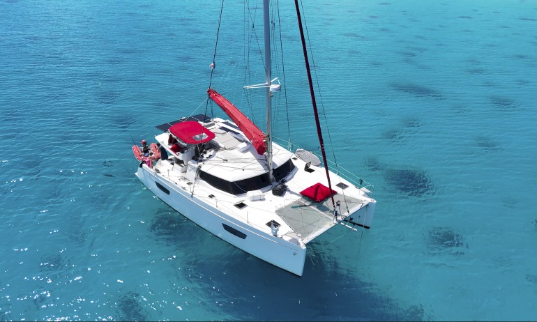 Fountaine pajot helia 44 summary2