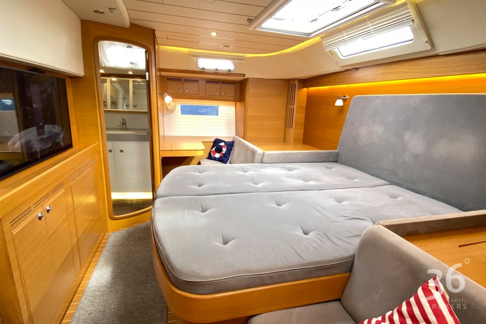 HALLBERG RASSY 57 30