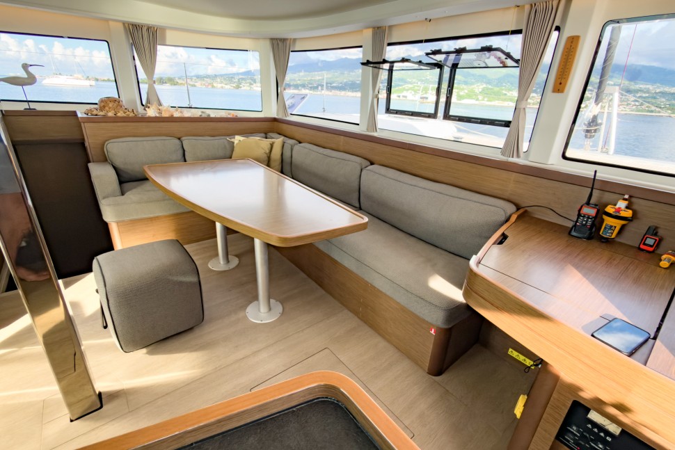 LAGOON 42 OWNER 3 CABINS 11