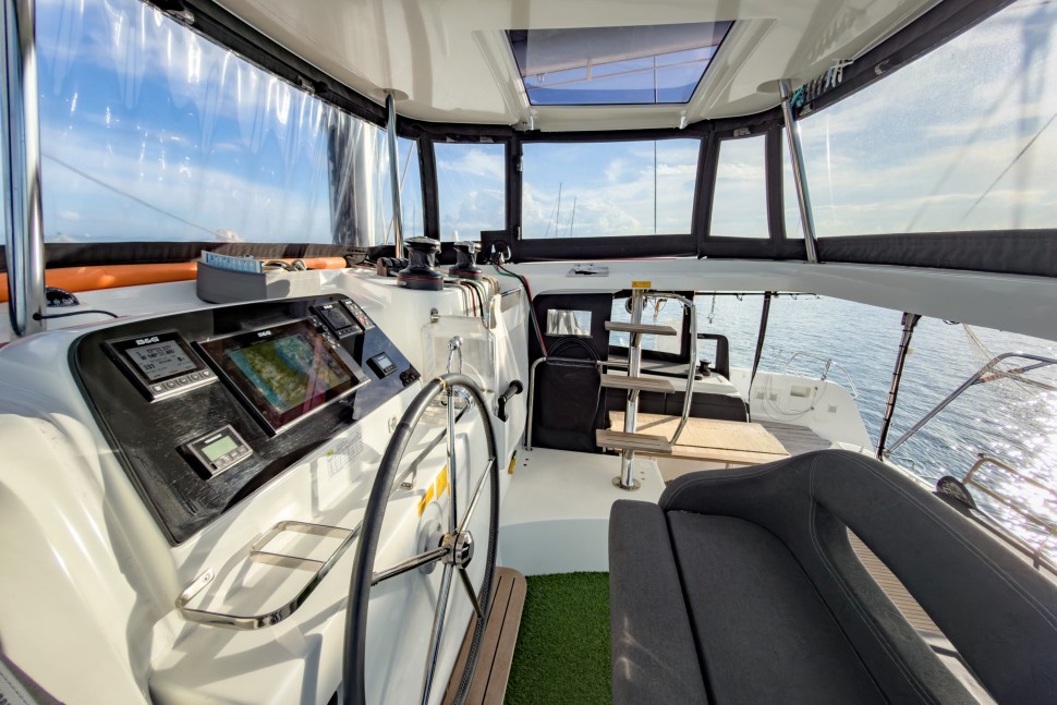 LAGOON 42 OWNER 3 CABINS 14