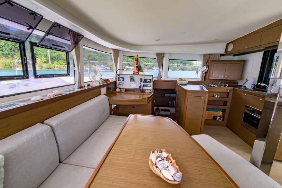 LAGOON 42 OWNER 3CABINS 28