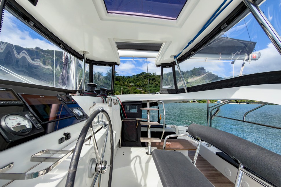 LAGOON 42 OWNER 3CABINS 8