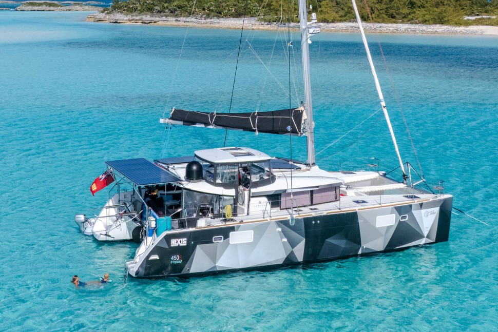 LAGOON 450S exterior