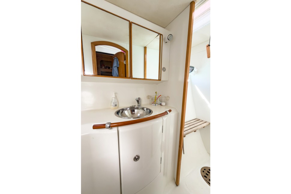 LAGOON 470 OWNER 14