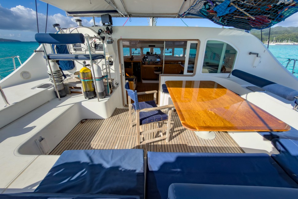 LAGOON 470 OWNER 8