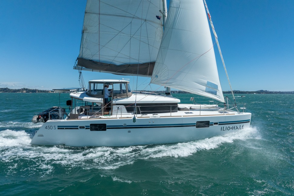 Lagoon 450S 03 Exterior2