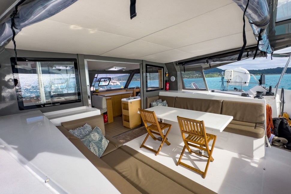 NAUTITECH 40 OPEN 6