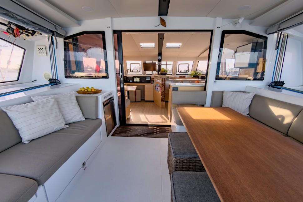 NAUTITECH 44 OPEN OWNER 3 CABIN 11