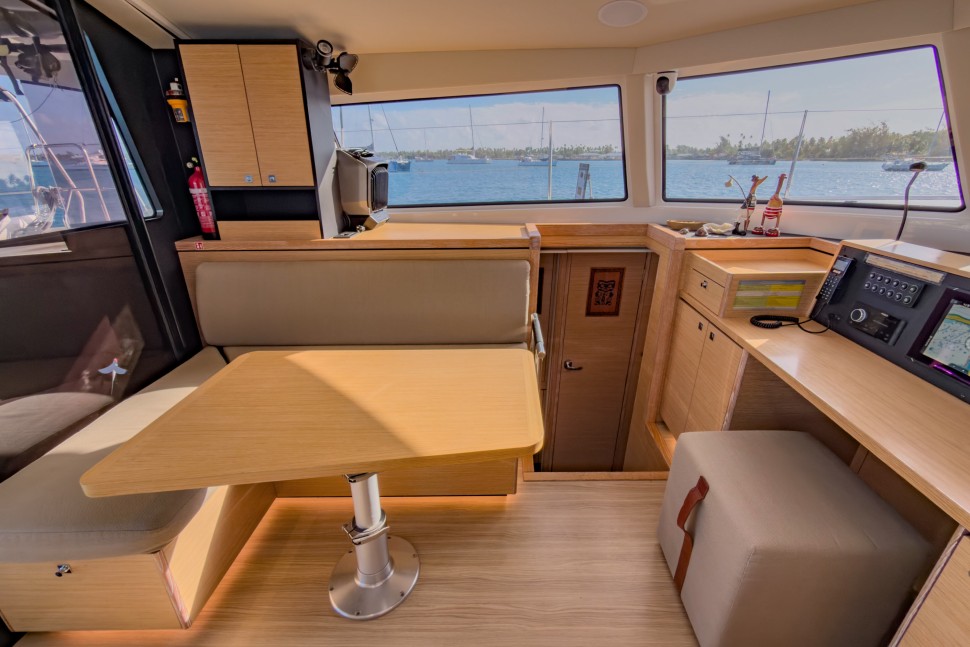 NAUTITECH 44 OPEN OWNER 3 CABIN 17