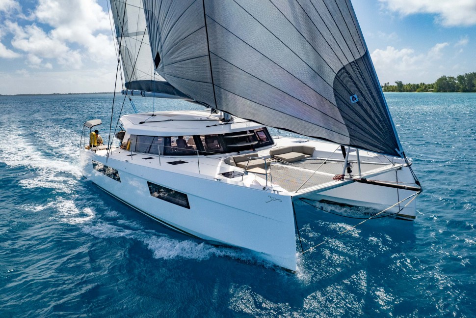 NAUTITECH 44 OPEN OWNER 3 CABIN 3