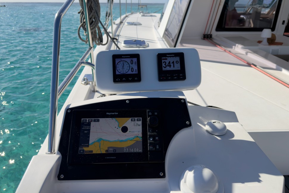 NAUTITECH 46 OPEN OWNER 10
