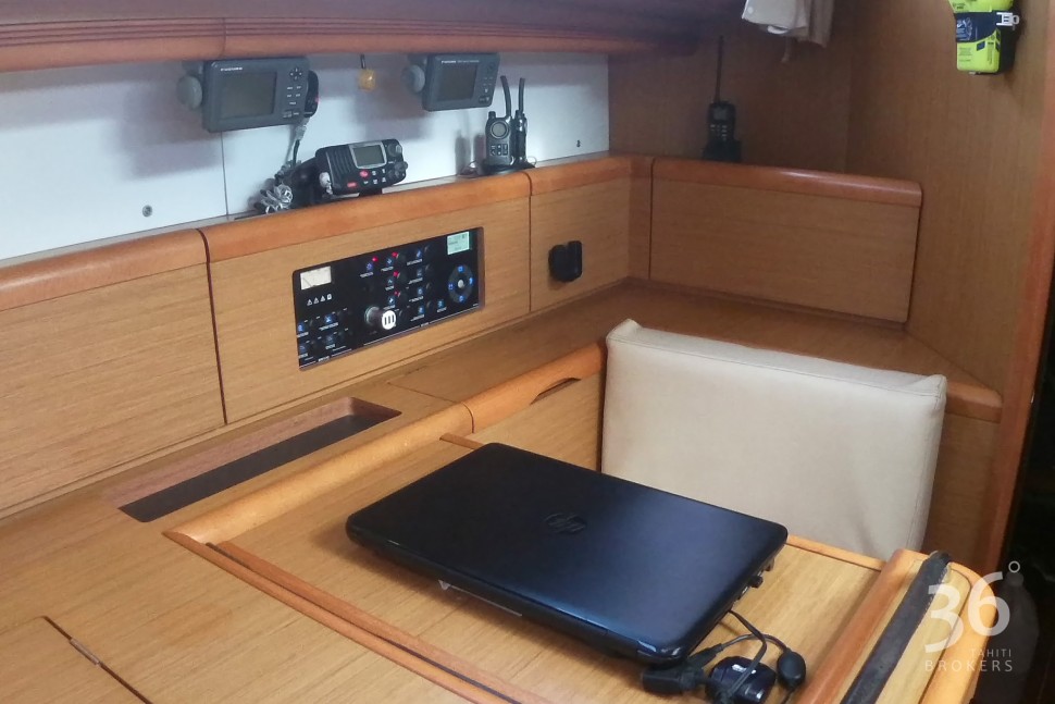 Sun Odyssey 49i 11