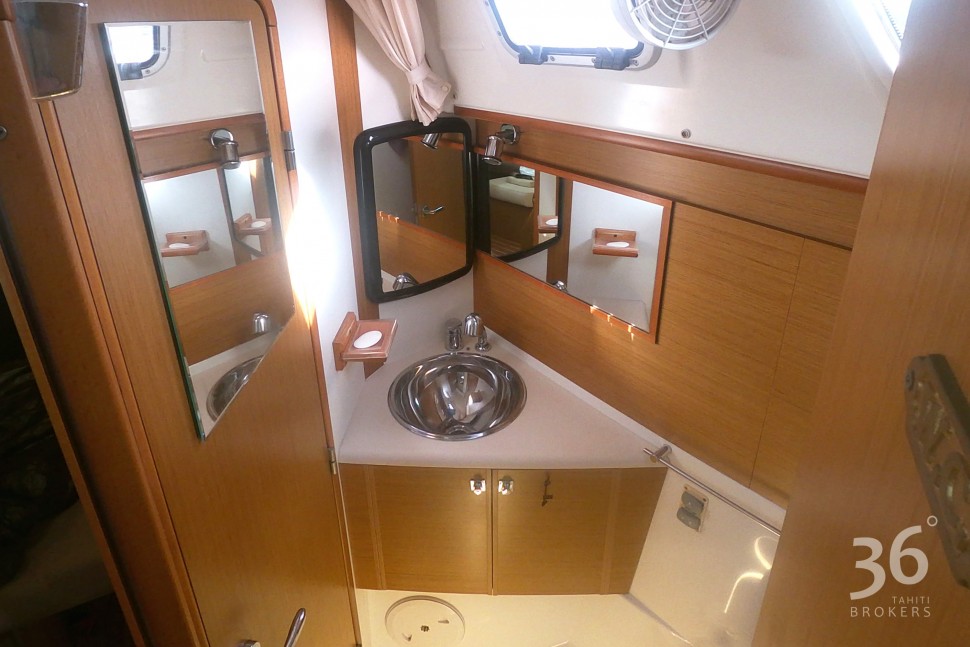 Sun Odyssey 49i 17